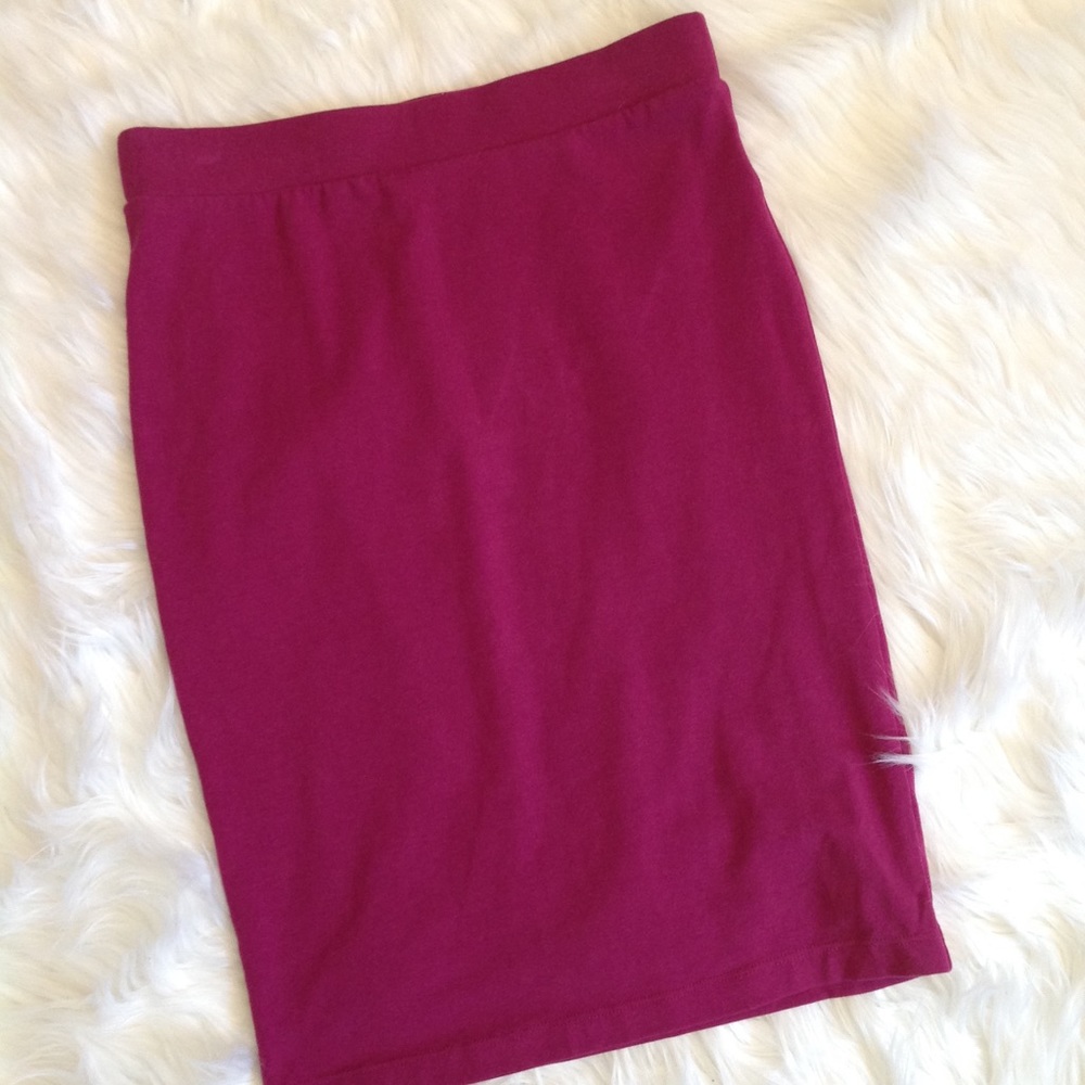 Fuchsia above the knee tight fitted skirt D013